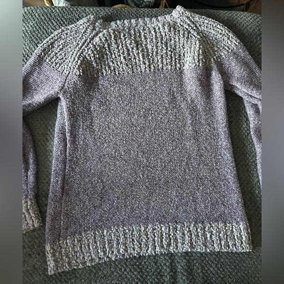 Ladies purple and grey sweater - Picture 4 of 4